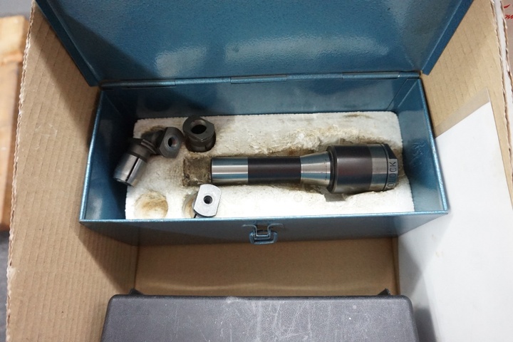 R8 Boring Head Kit and Auto-Lock Tooling