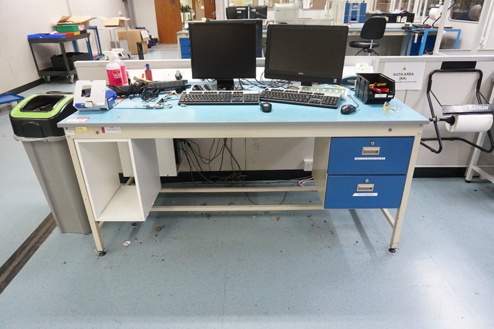 (2) Anti-static Work Benches
