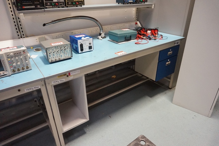 (2) Anti-static Work Benches