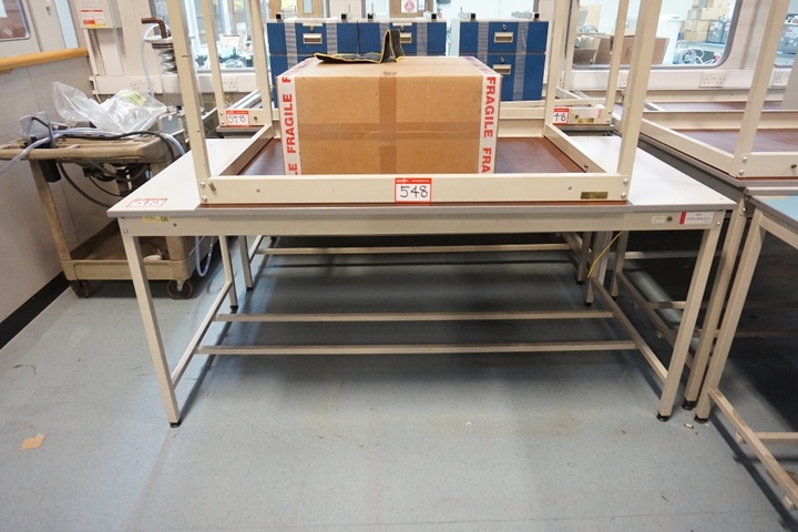 (4) Anti-static Work Benches