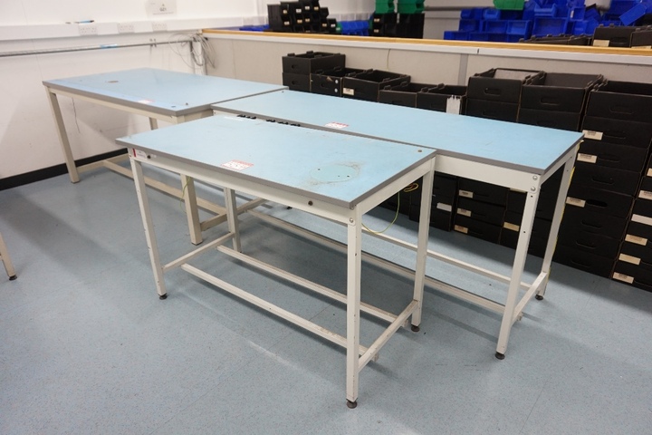 (3) Anti-static Work Benches
