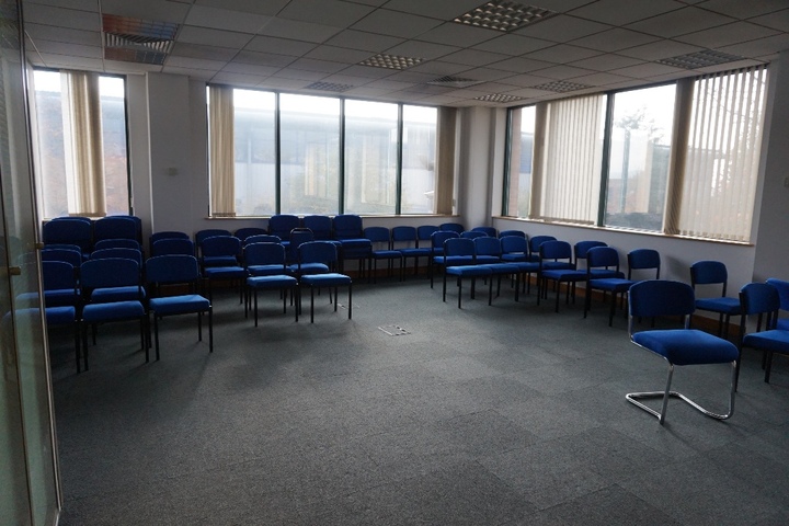 Contents of Presentation Room