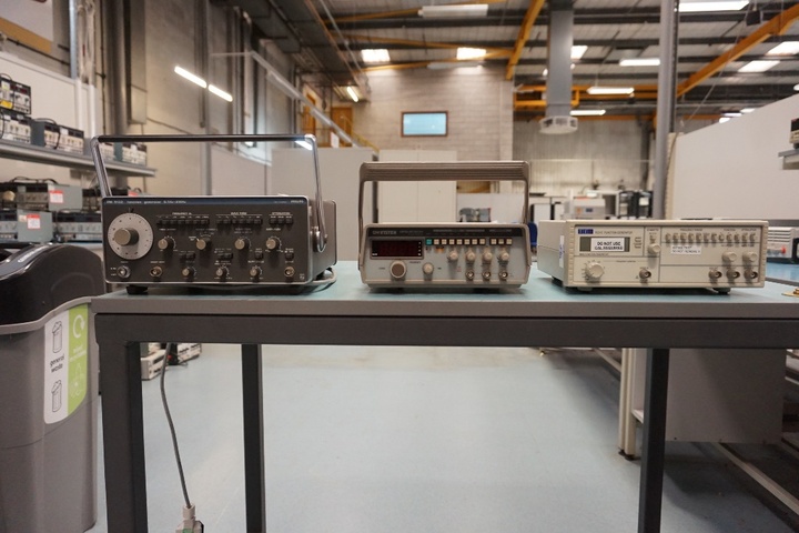 (3) Function Generators