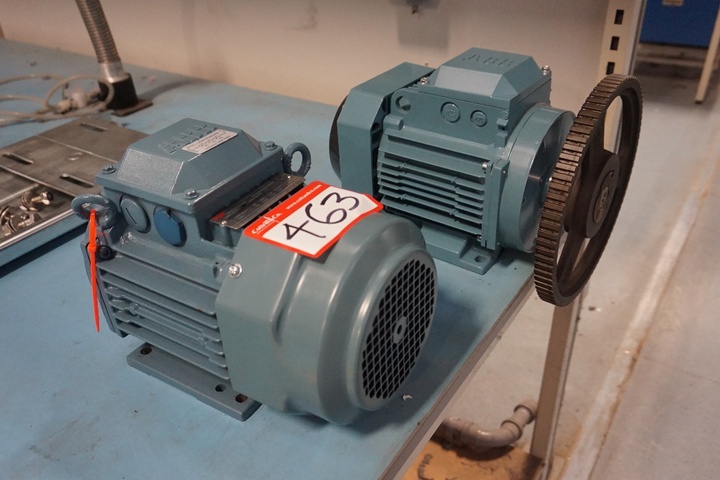 (2) ABB M3BP90SLB2 IM1001 IE2 38BP091322-ASB Motor