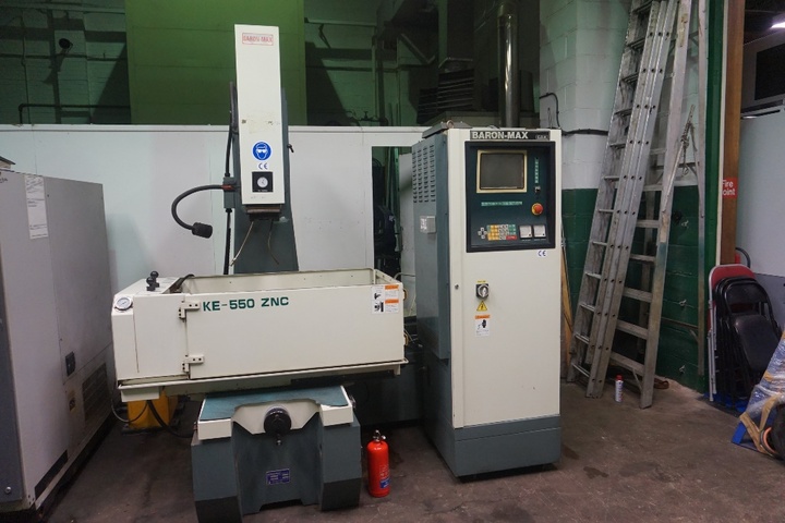Baron-Max KE-550 ZNC, Manual ZNC EDM Machine