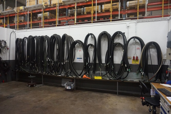 Large Qty of Hydraulic Hoses, various sizes