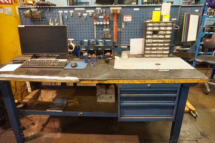 Bench 2m x 800mm with 3 Drawers (Excluding Computer)