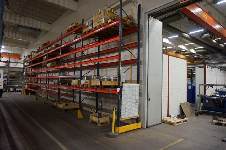 (8) Bays of 2800mm Racking