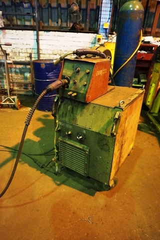 Wega 400 MIG Welder