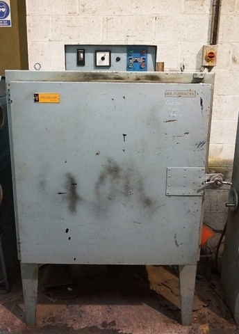 Hedenair Model ML Pedestal Furnace