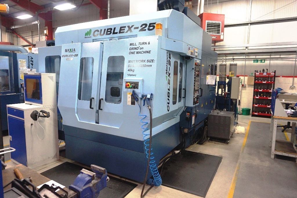 Matsuura Cublex 25 5 Axis Twin Pallet Turning/Milling Machine
