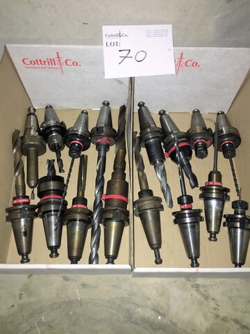 (16) BT40 Tool Holders