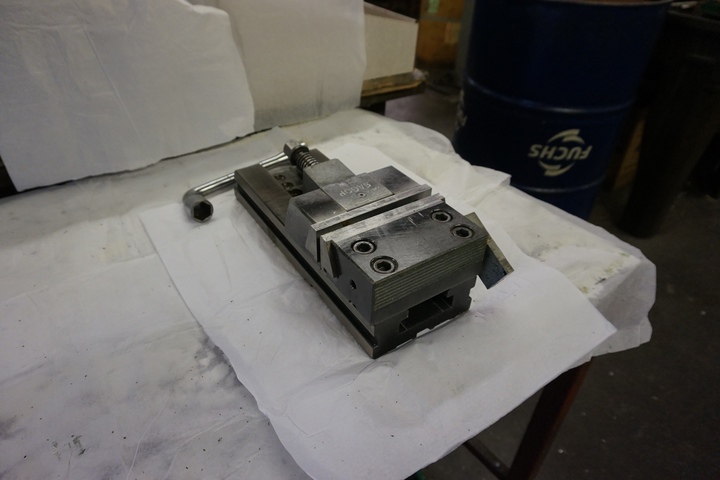 Sagop 150mm Machine Vice