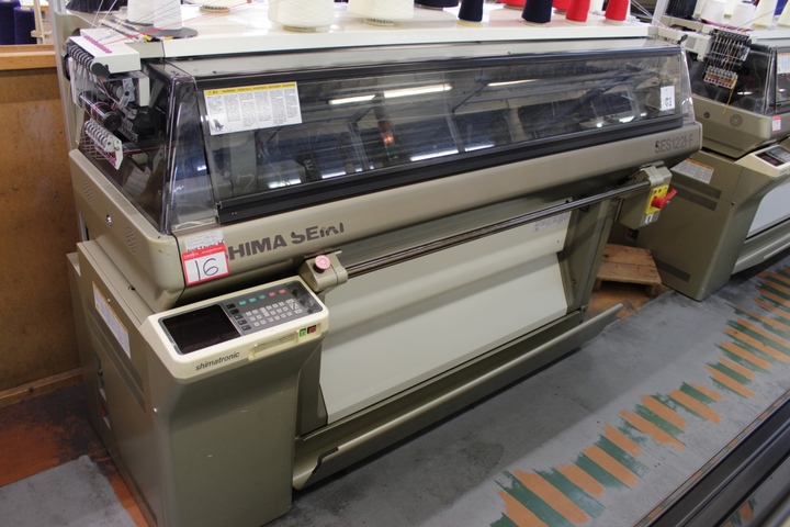 Shima Seiki SES122FF Computerised 7 Gauge Flatbed Knitting Machine