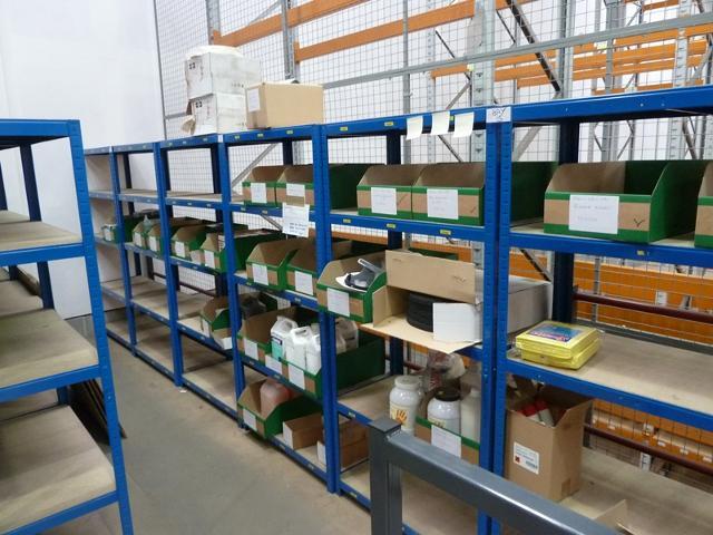 (20) 900mm x 440mm x 1780 High Sections of Light Duty Racking with Timber Shelving