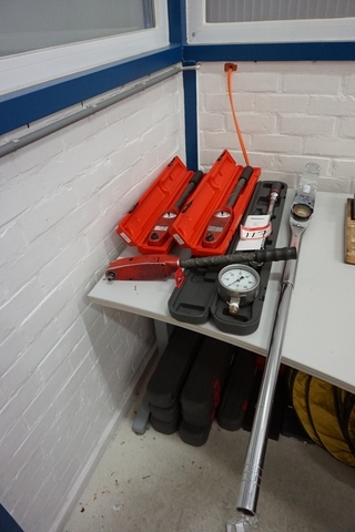 Qty of Torque Wrenches