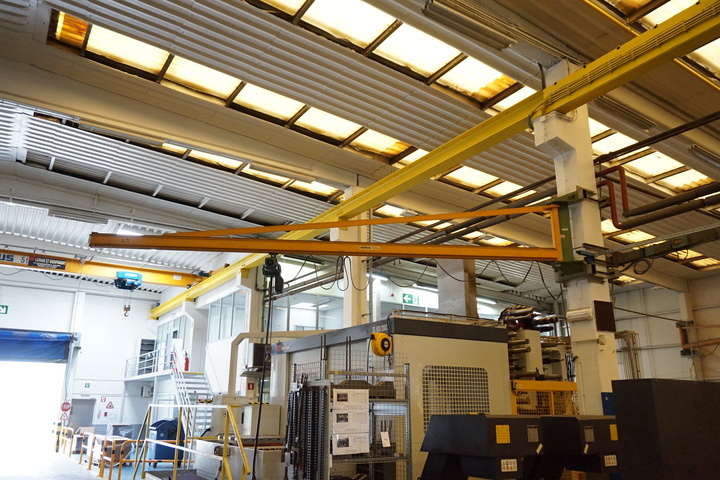 Girder Mounted 500kg Crane with Demag Hoist
