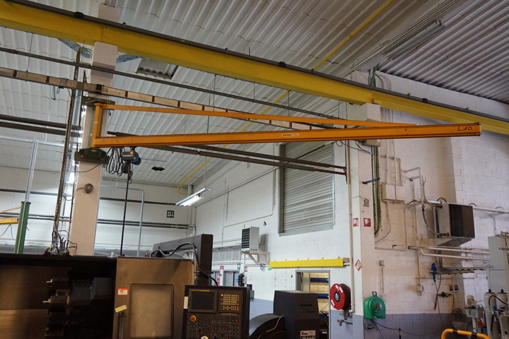 Girder Mounted 500kg Crane