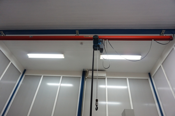 Slung Below Demag 500kg Crane