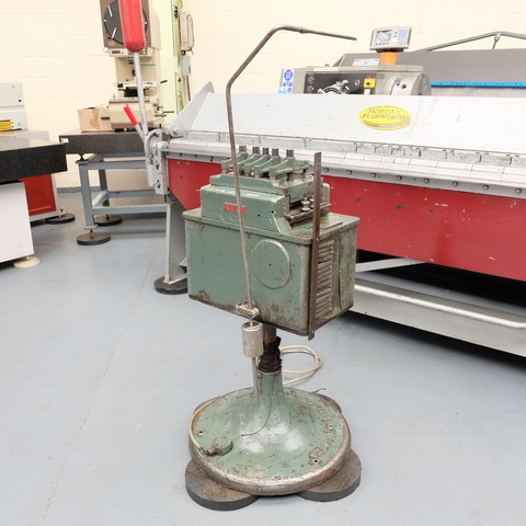 Atkin Model M6 Material Straightner Feeder