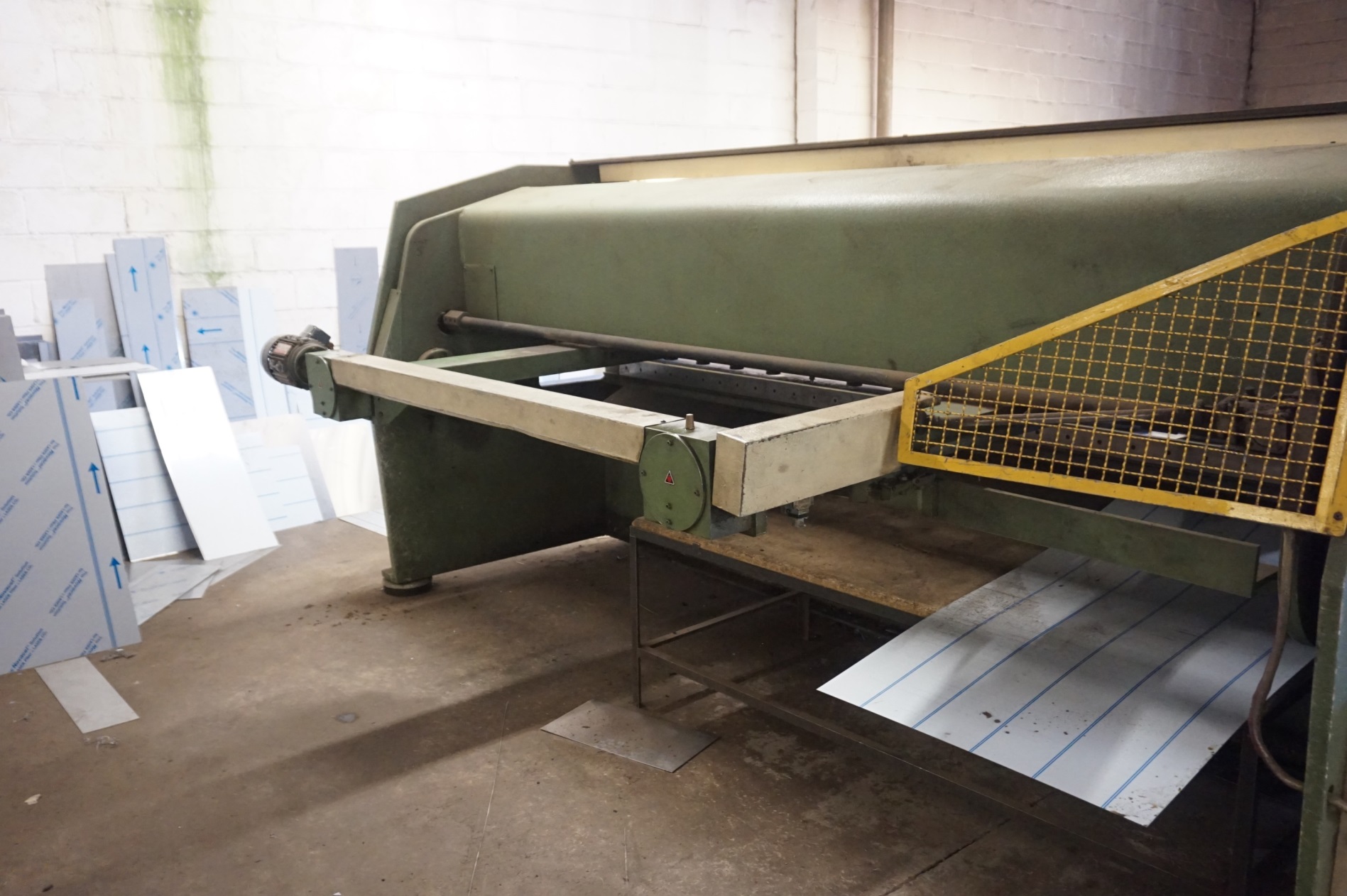 Adira GH0-0630 Hydraulic Guillotine