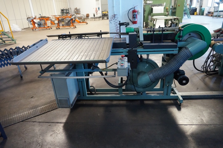 VAN DAM Stacker Delivery Unit