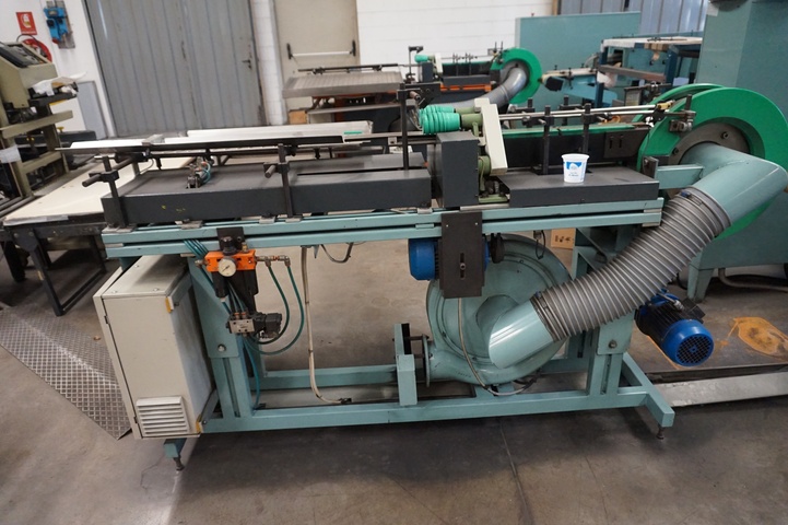 VAN DAM Stacker Delivery Unit