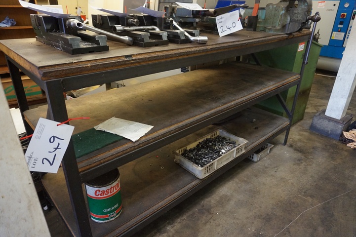 Bench 6ft x 2ft x 39’’ High with No. 23 Record Vice