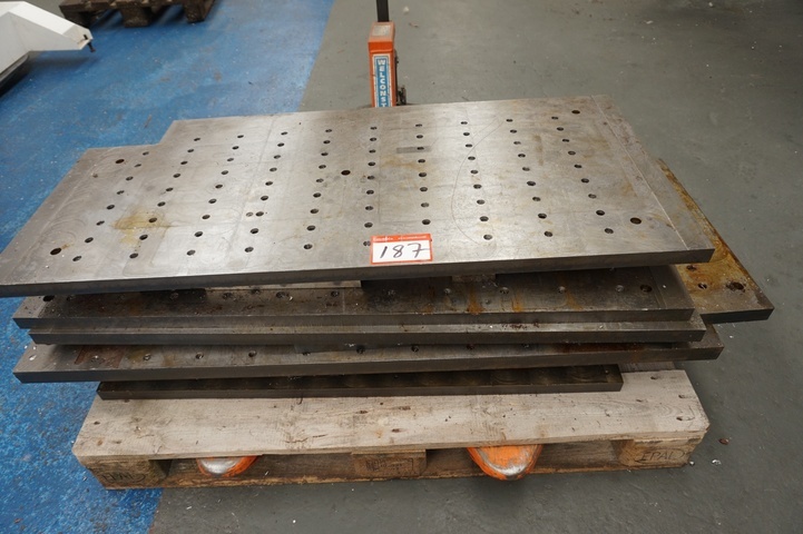 Qty of Sub Plates for Machine Tables