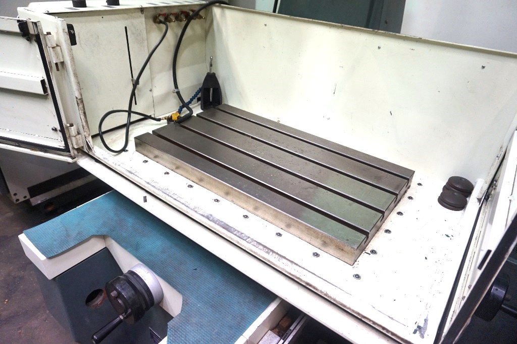 Baron-Max KE-550 ZNC Manual ZNC EDM Machine