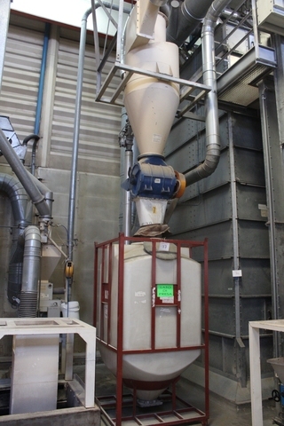 Rotary Valve Mixer with Feed to Portable Silo in Steel Frame