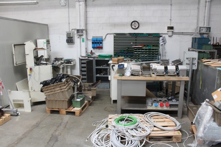 Remaining Contents of Department