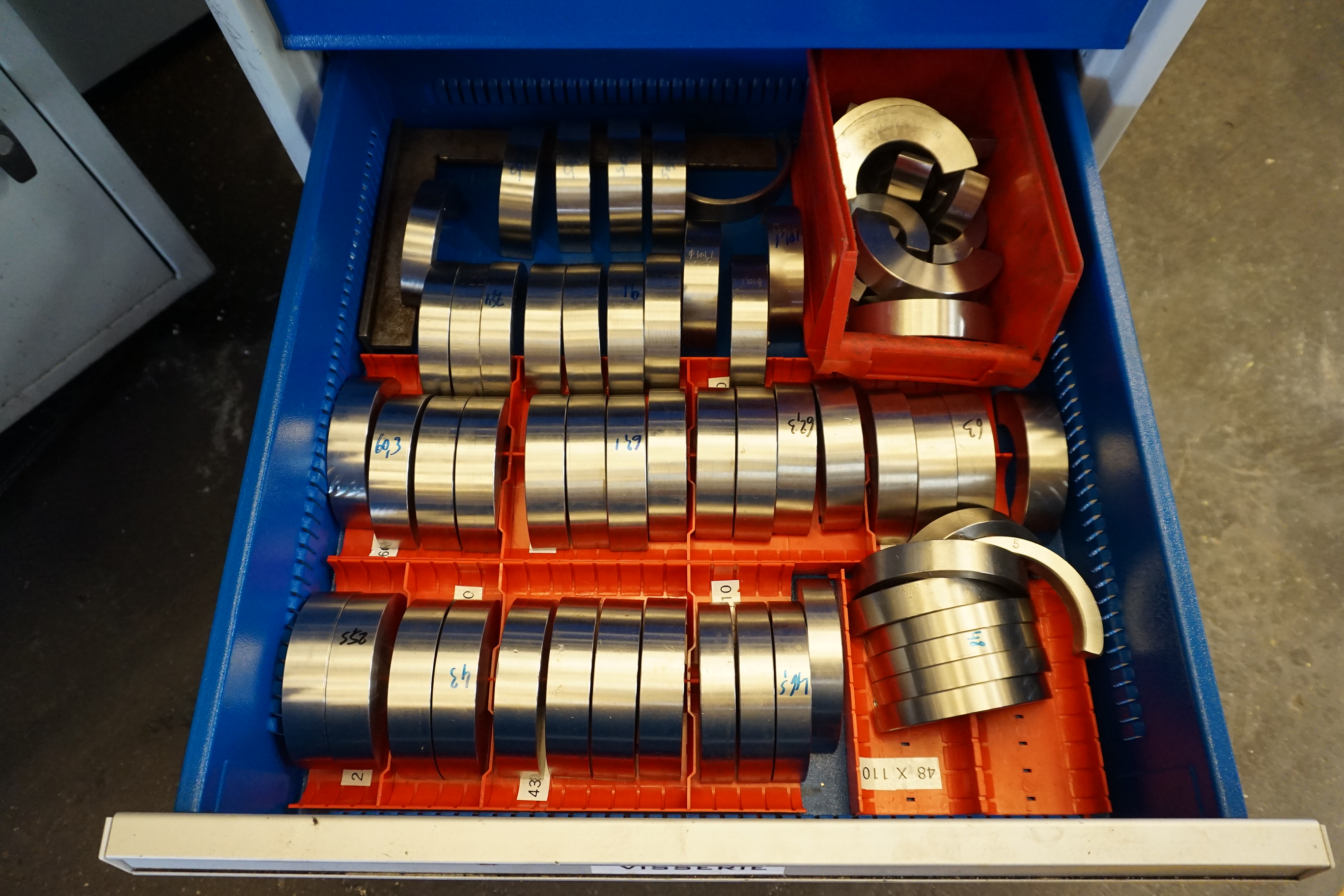 6 Drawer Garant Cabinet