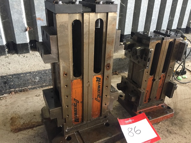 (2) x Fixtures with Allmatic Vices