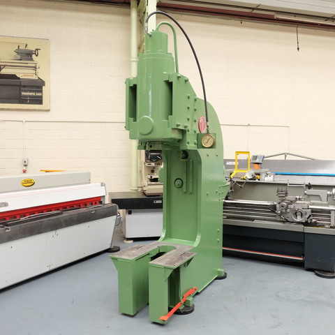 Mills Vertical Hydraulic Press