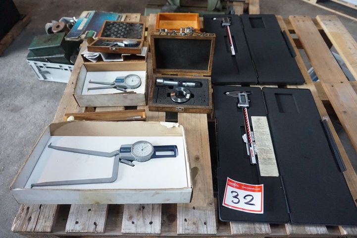 Qty of Bowers Micrometers, Bore Gauges and Kroeplin Dial Gauges