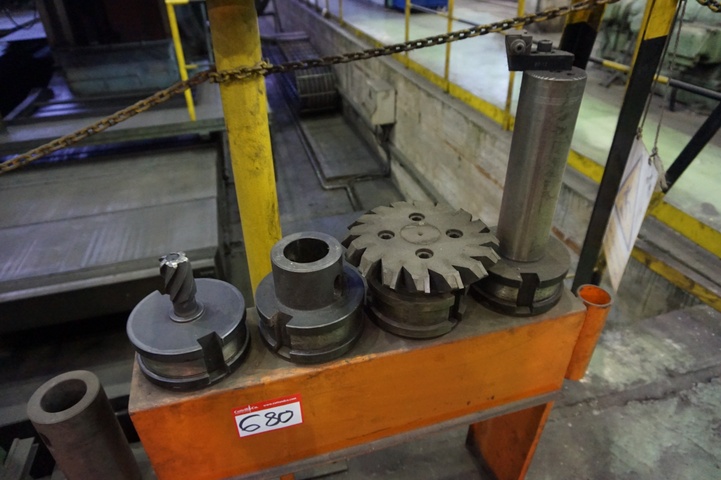 Tool Rack with ISO 60 Tooling