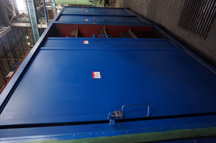 (2) x Cupboards with Large Qty Clamping Sets