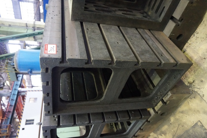 2-Sided Slotted Cube