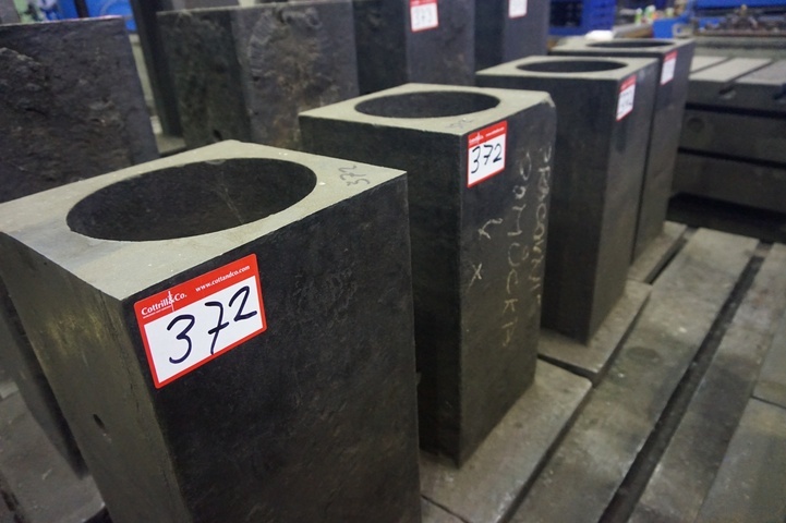 (4) x Square Supporting Blocks 450mm x 450mm x 650mm