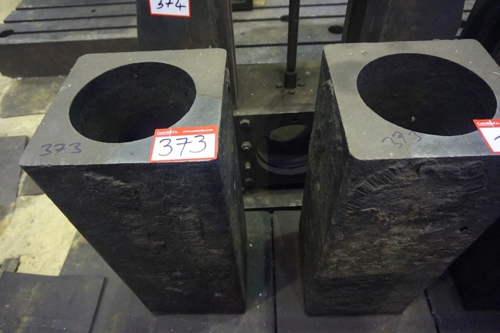 (4) x Square Supporting Blocks 480mm x 480mm x 810mm