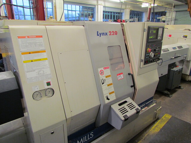 Doosan Lynx 220B 2-Axis CNC Lathe