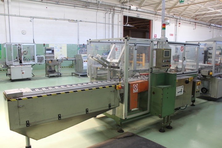 Stick Cartoning Machine