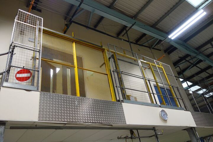 Manual Sliding Steel Fence Unit