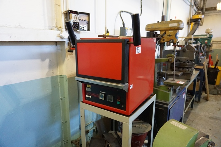 ML M5-1200 Desk Top Furnace