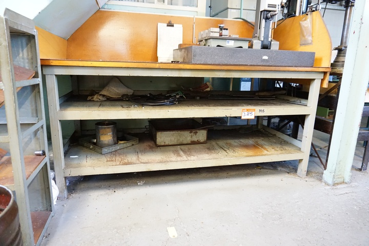 Work Bench 1890mm x 790mm x 1310mm High Approx