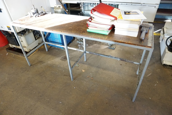 Work Bench 1080mm x 510mm x 800mm Approx.