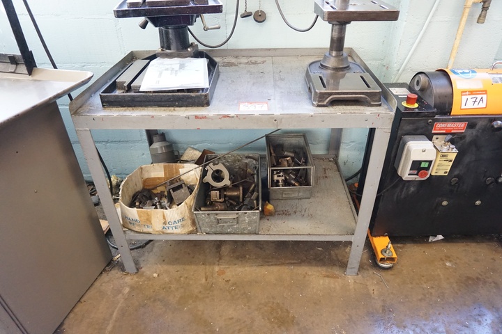 Work Bench 1070mm x 660mm x 810mm Approx.