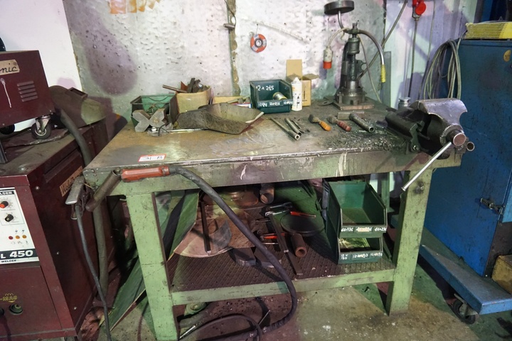 Welding Bench with Vice