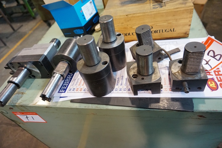 (2) Live VDI 40 Tooling